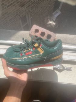 Troop shoes size 9.5