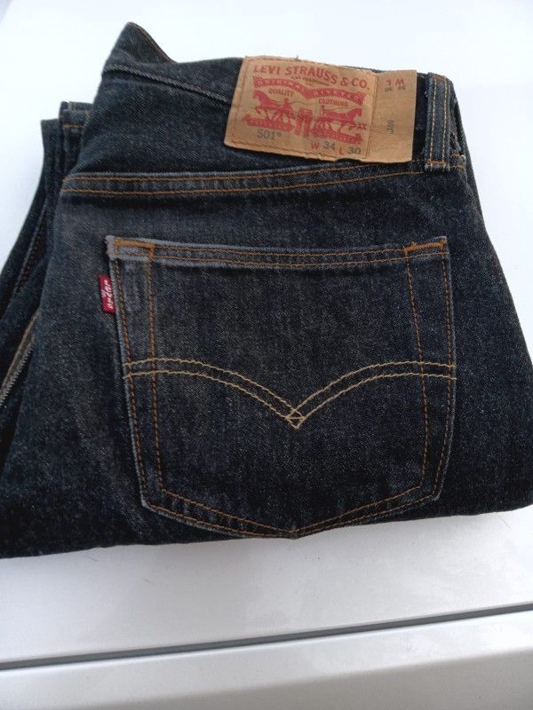 Levis 501 Jeans