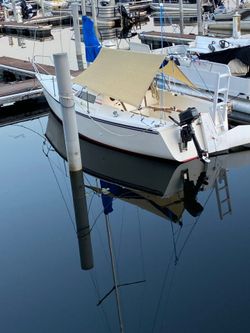 Hunter 23ft sailboat