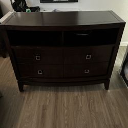 Entertaiment Center Table With Usb Conections Included Dark Wood Really Great 