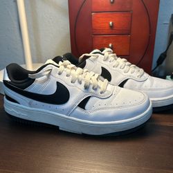 Women’s Nike Size 10