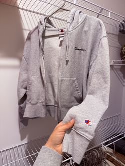 Brand new champion jacket (broken zipper)