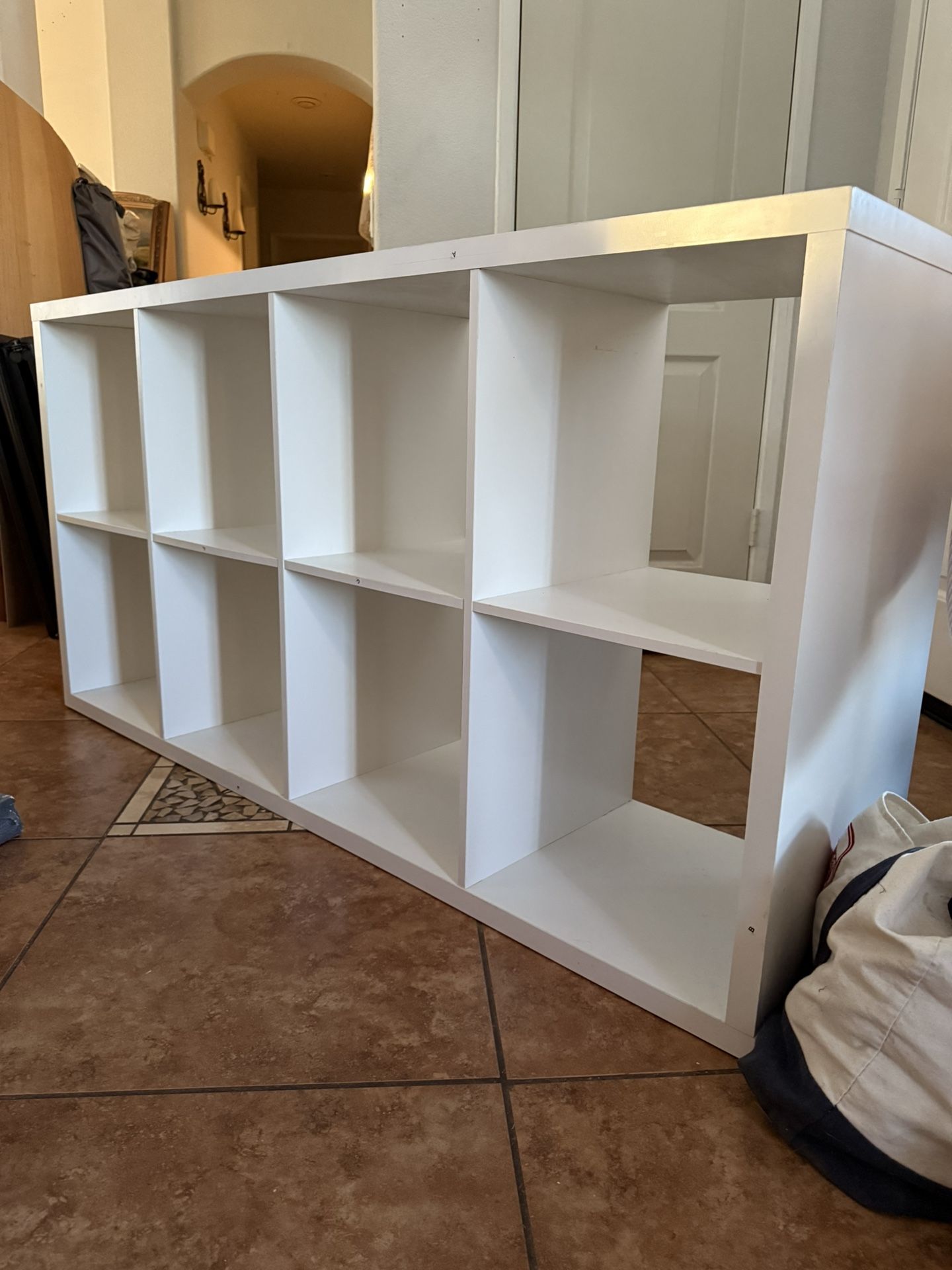 8 Cube Storage Organizer Shelf, White