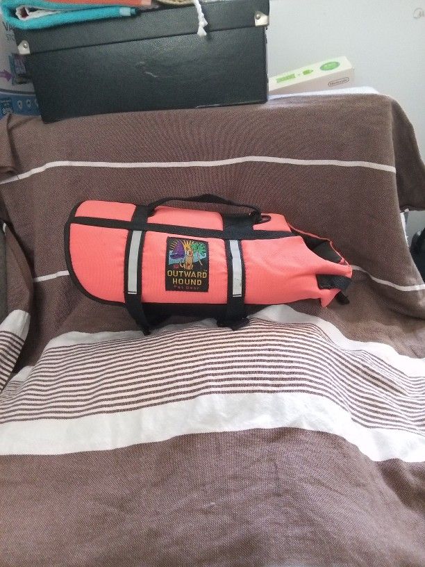 Outward Hound Pet Gear Lifejacket + K9 Pet Carrier Backpack