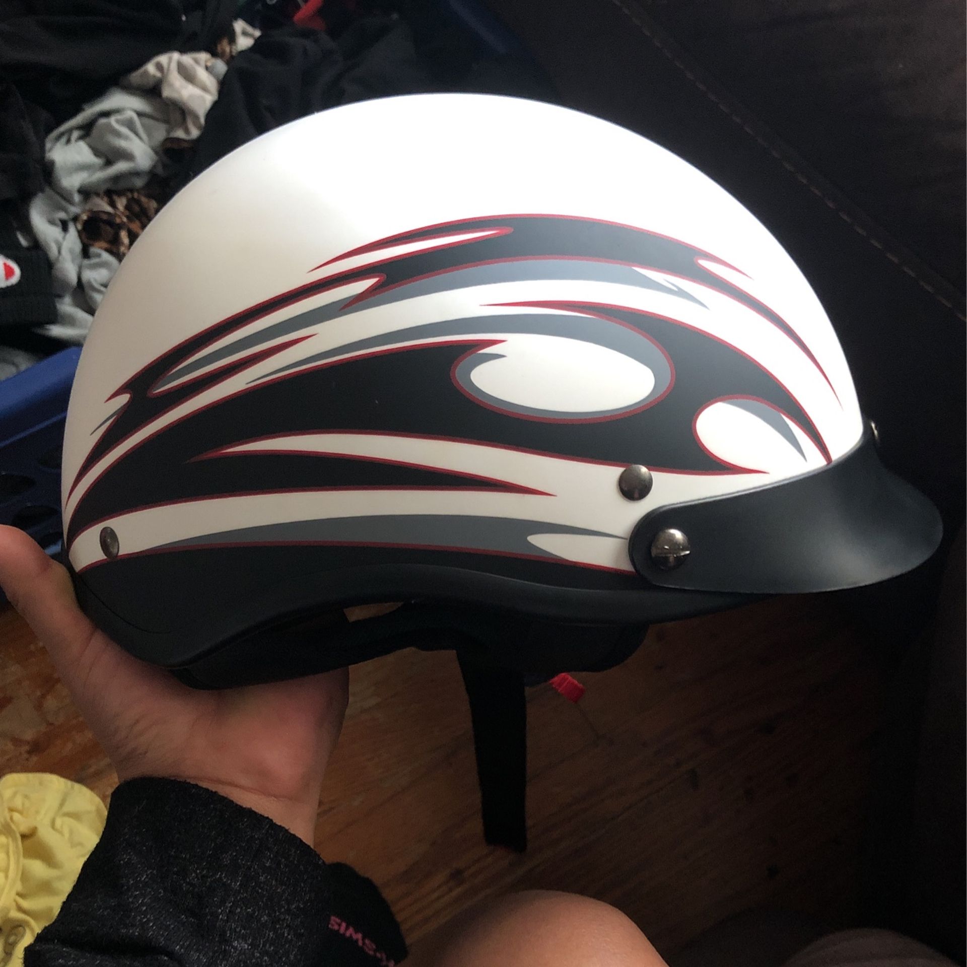 V Can. Helmet ๐ช ๐๏ธ Motorcycle Helmet