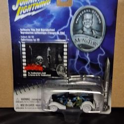 Johnny Lightning White Lightning Chase .