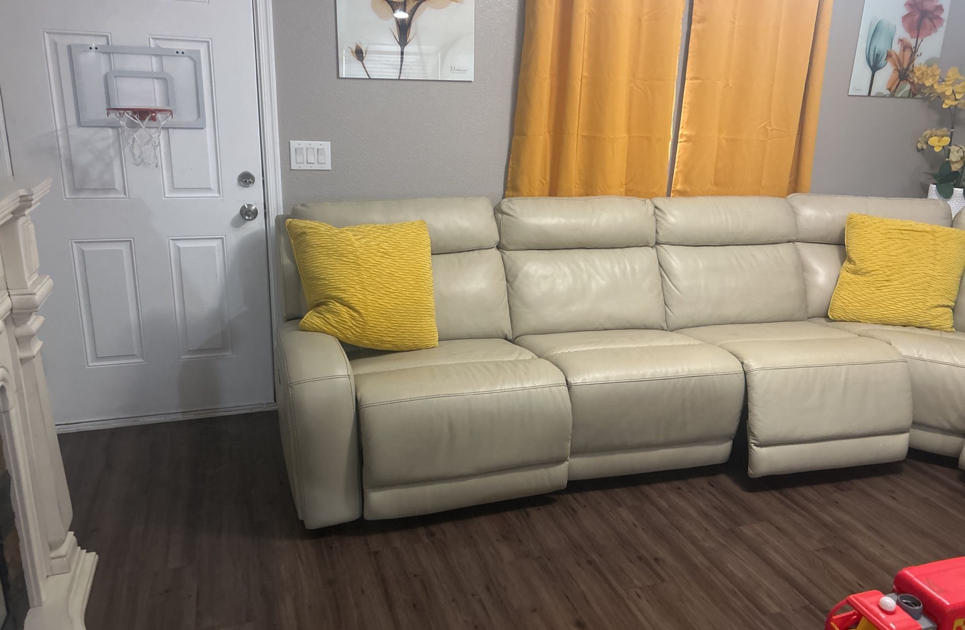 Real Leeather Reclining Couches
