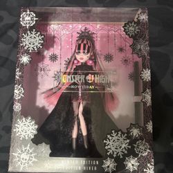 Monster High Holliday: Winter Edition Draculaura Doll