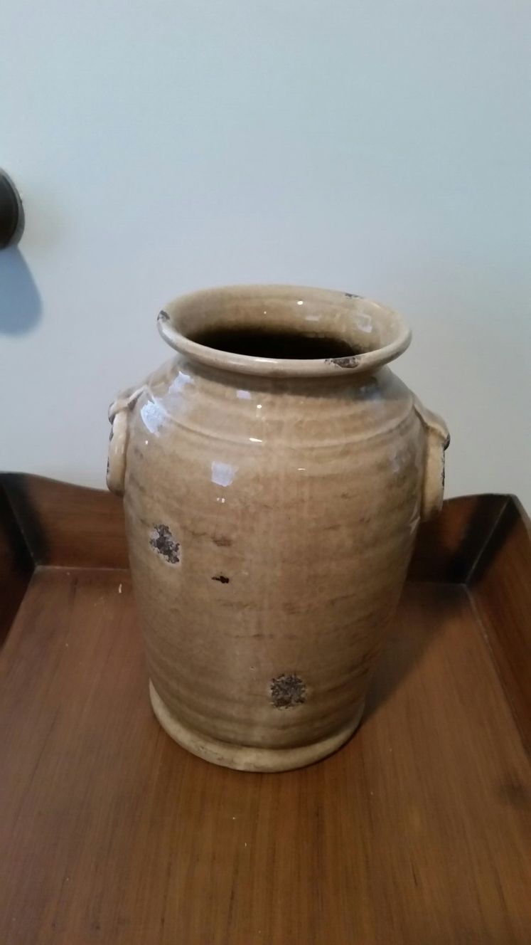 Distressed look ceramic vase