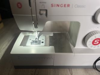 Singer Sewing Machine