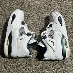 AIR JORDAN 4 RETRO, WHITE/ OXIDIZED GREEN-WHITE BLANG/ BLANG/VERT OXIDE Size 10
