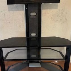 Nice Tv Stand With 3 Shelves Available 95134