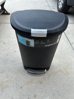 Simple Human 13 Gallon Trash Can