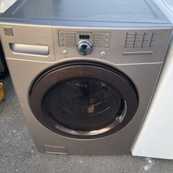 Kenmore washer & dryer set, you can make them stackable, they work perfectly like new  Payments & delivery available