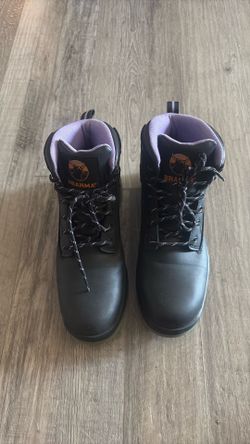Steel toe boots