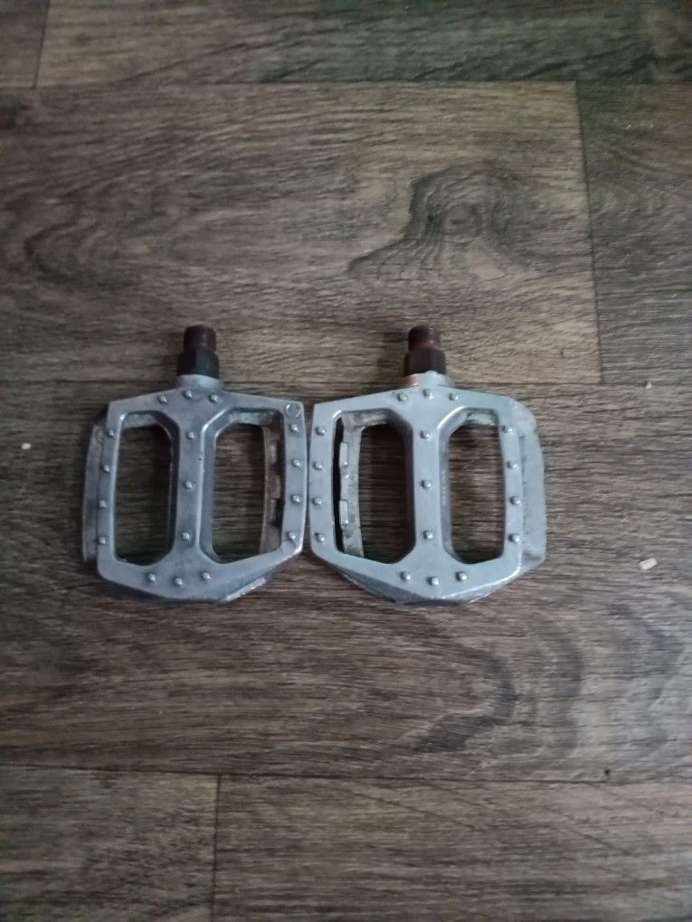 Bicycle Pedals