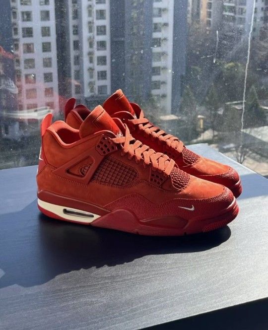 Air Jordan 4 Retro OG SP
Nigel Sylvester Brick by Brick