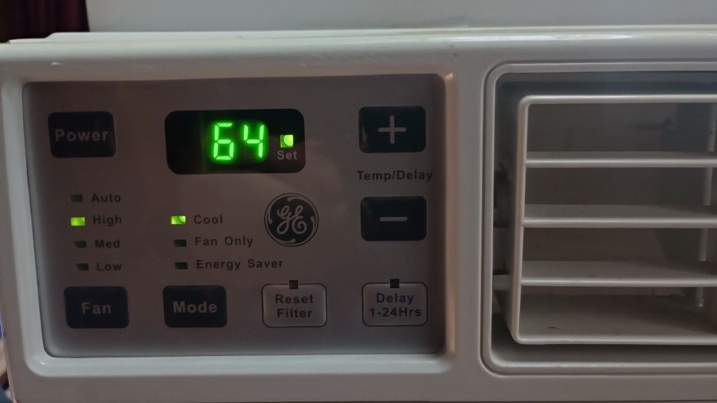 GE All Digital Energy Efficient 6000 BTU Air Conditioner
