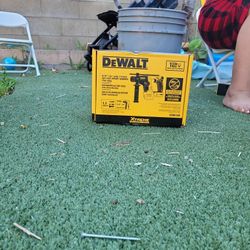 Dewalt 