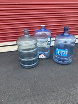 5 gallons water bottles