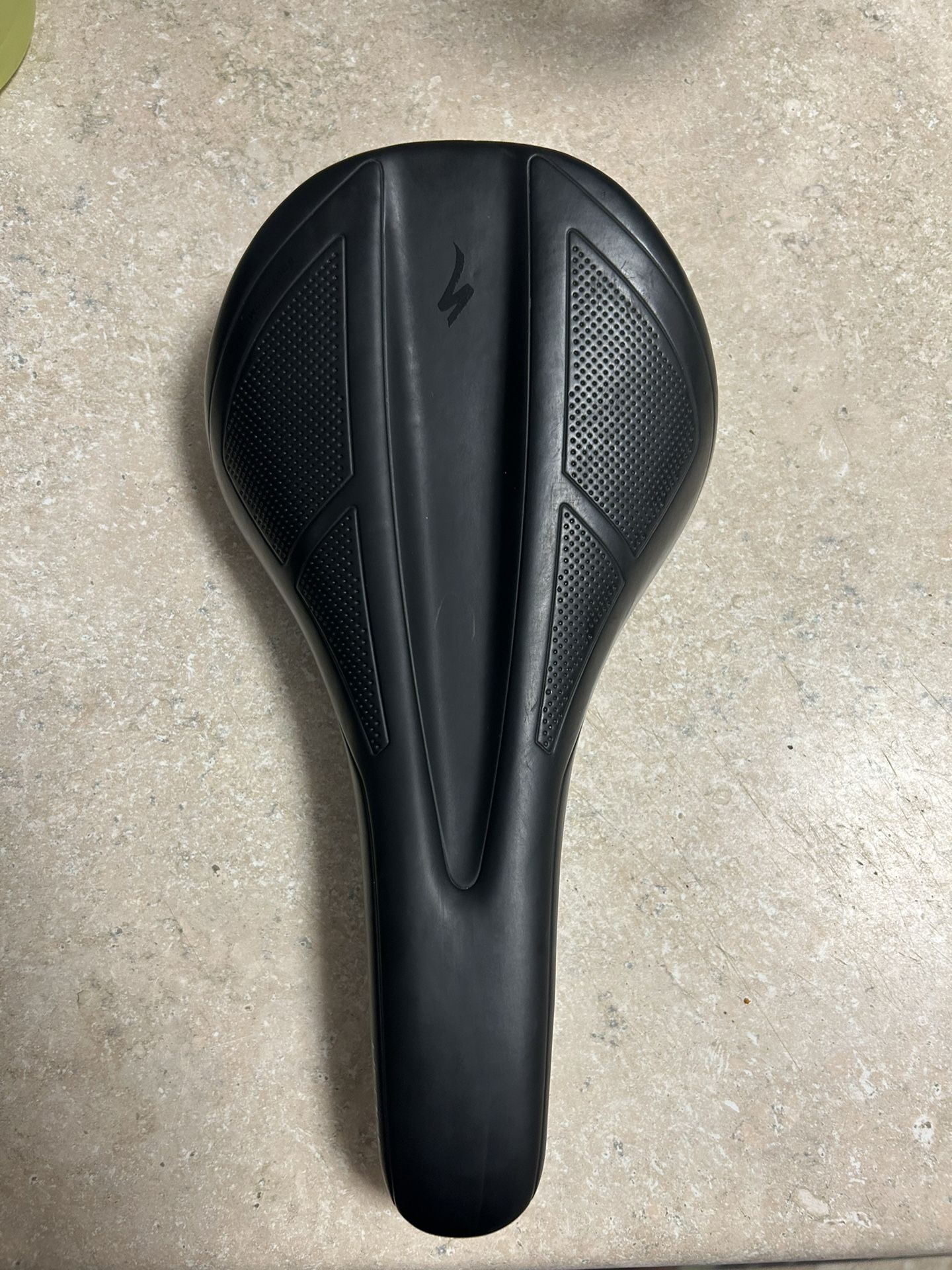 Specialized Henge 143 Bicycle Saddle