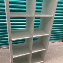 WHITE SHELF/BOOKCASE