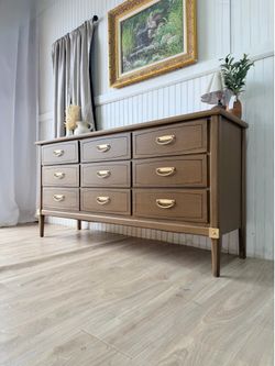 ✨ Pottery Barn Style Refinished 9-Drawer Dresser ✨