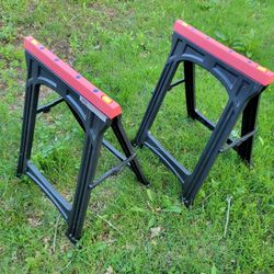 CENTRAL MACHINERY 31 in. PVC Folding Sawhorse, 350 lb. Capacity