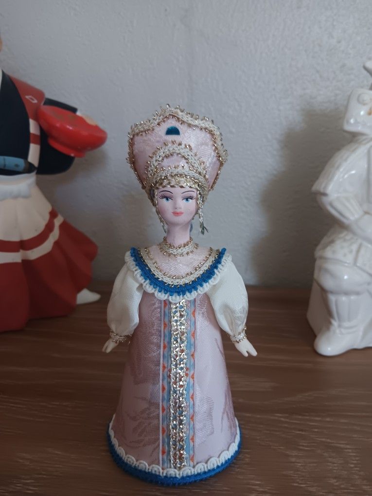 15 Figurines Collectibles 