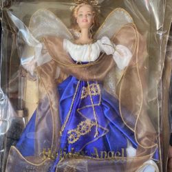HOLIDAY ANGEL BARBIE COLLECTIBLES 2000 COLLECTOR EDITION HOLIDAY BARBIE **BOX IS FLAWED**