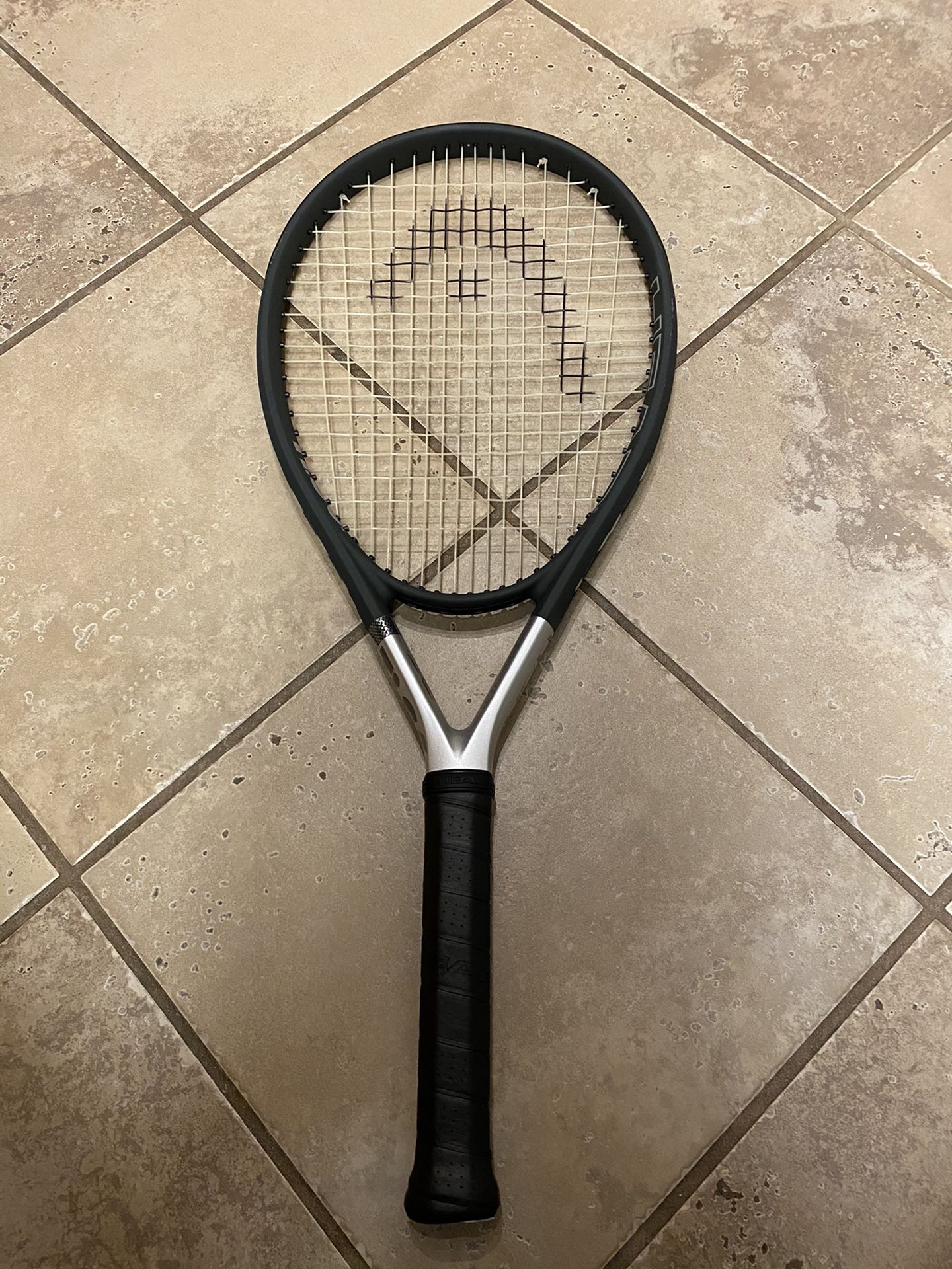 Head TiS6 tennis racket