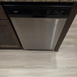 Whirlpool Dishwasher