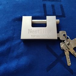Nestling Hardened Steel Padlock For Containers Top Security Five Keys Included