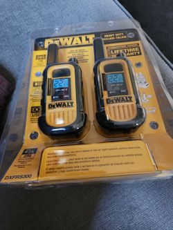 DXFRS300 Heavy-Duty 1-Watt Walkie Talkies (2-Pack)