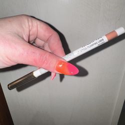 Lip Plumping Liner 