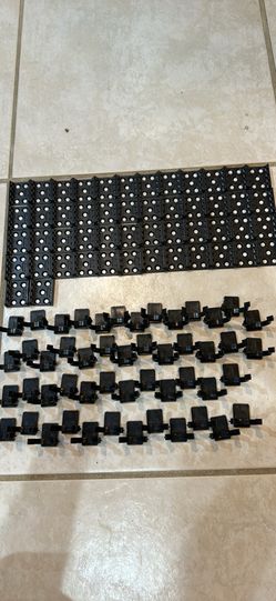 Hafele Plinth Clips Black Panel Clips (50 sets 100 pieces)