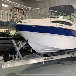 2006 Bayliner 245