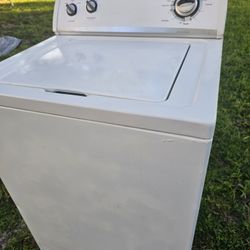 WHIRLPOOL SUPER CAPACITY DIRECT-DRIVE WASHER - FREE DELIVERY AND INSTALLATION