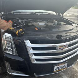 2017 Escalade 6.2 engine tranny parting car out