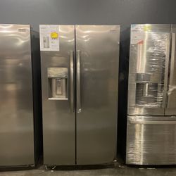 Brand New Scratch And Dent Frigidaire Gallery Side By Side Refrigerator Save Huge‼️‼️