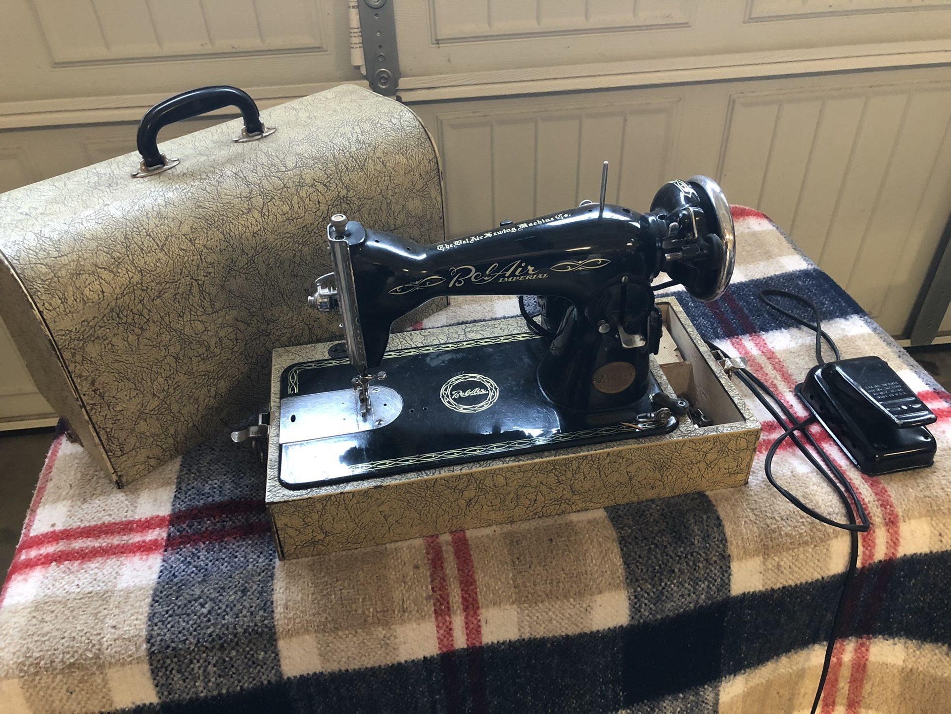 Bel air Sewing Machine