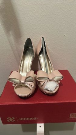 Bow high heels