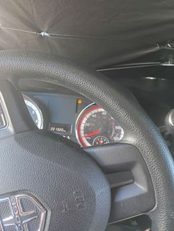 En buenas condiciones 2013 gran caravan Azul tamaño regular