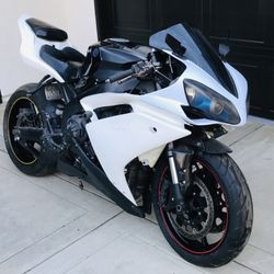 2007 Yamaha R1 (Project Bike)