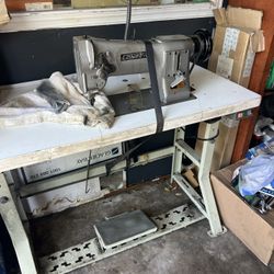 Consew Industrial sewing machine 