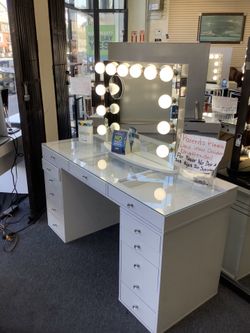 Slaystation vanity set