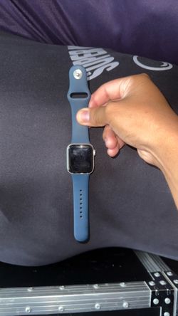 APPLE WATCH SE (40mm) READ THE DEPICTION