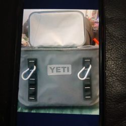 YETI COOLER 