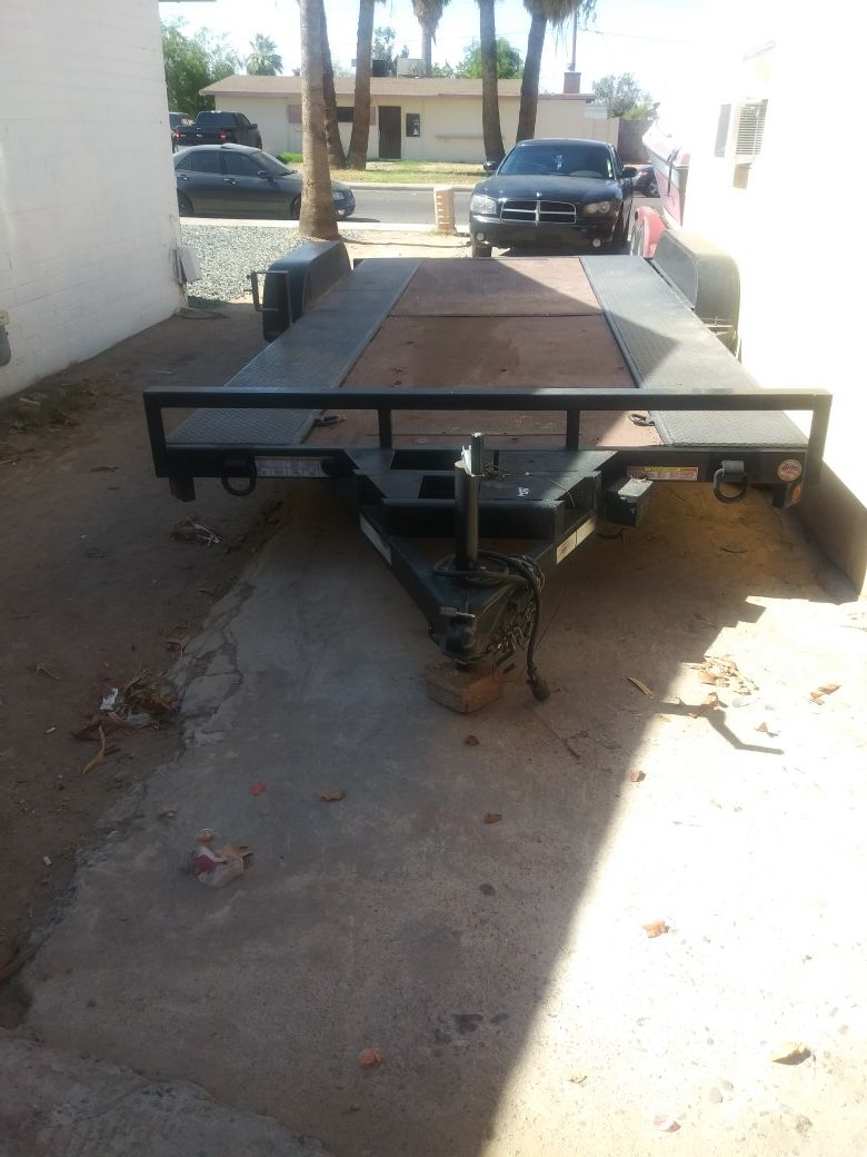 2014 Car hauler 8-1/2 x18 dove tail trailer