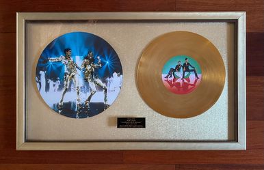 French Gold Record Award – NATIVE “Couleurs de l’Amour” (1998) – Presented to Jon Lind – Rare SNEP Plaque